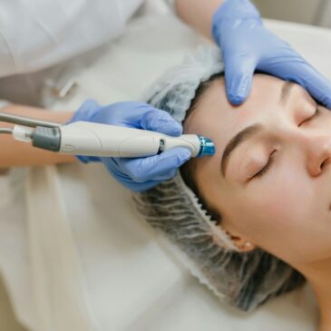 Tratamiento médico-estético en clínica, imagen ilustrativa de mesoterapia facial y corporal